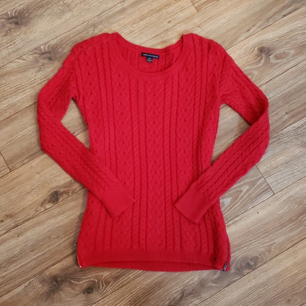 American eagle sweater with zipper sides